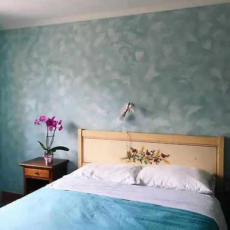 Camilla Montecosaro (Marche)