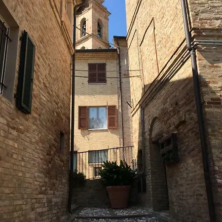 Camilla 게스트하우스 3*