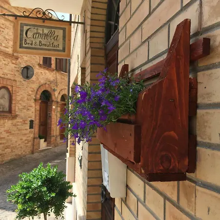 Camilla Casa de hóspedes Montecosaro (Marche)