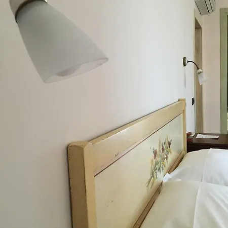 게스트하우스 Camilla 몬테코사로