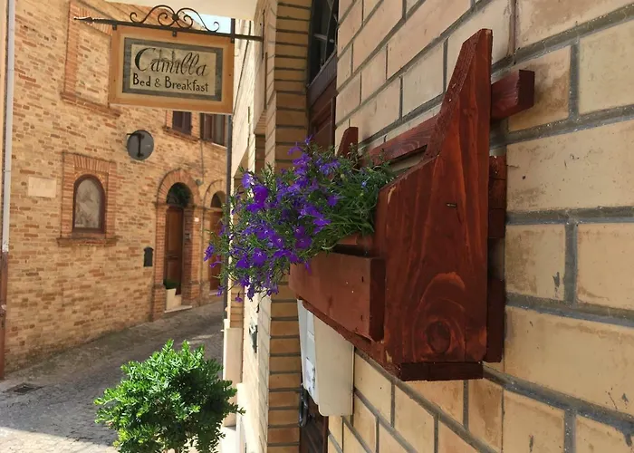 Camilla Πανσιόν Montecosaro (Marche)